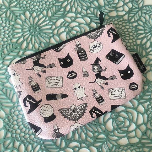 Valfre x Ipsy Black Magic Halloween - Picture 1 of 3